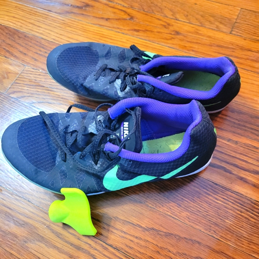 Nike track shoes size 7